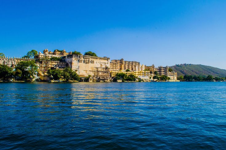 ARRIVAL IN UDAIPUR + LEISURE