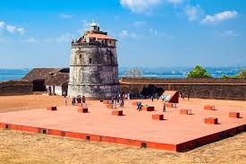 North Goa Sightseeing | Forts, Beaches & Adventure